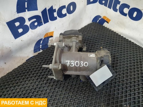 Кран управления тормозами прицепа